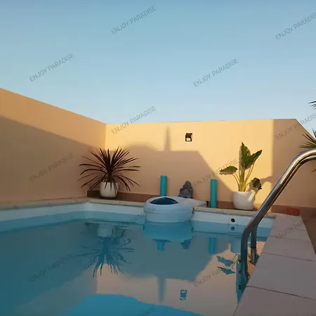 Апартаменты Enjoy Paradise Вера